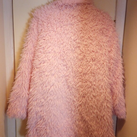Faux fur mid length coat pale pink L w/pockets! New in bag! - Picture 6 of 7